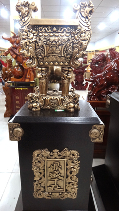 鼎盛千秋，禮贏天下——探析臨沂瑞德文化傳媒2.2米龍鼎的商務(wù)與慶典價(jià)值